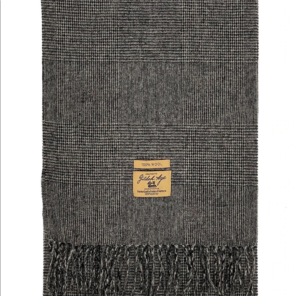 Gray 100% wool scarf.